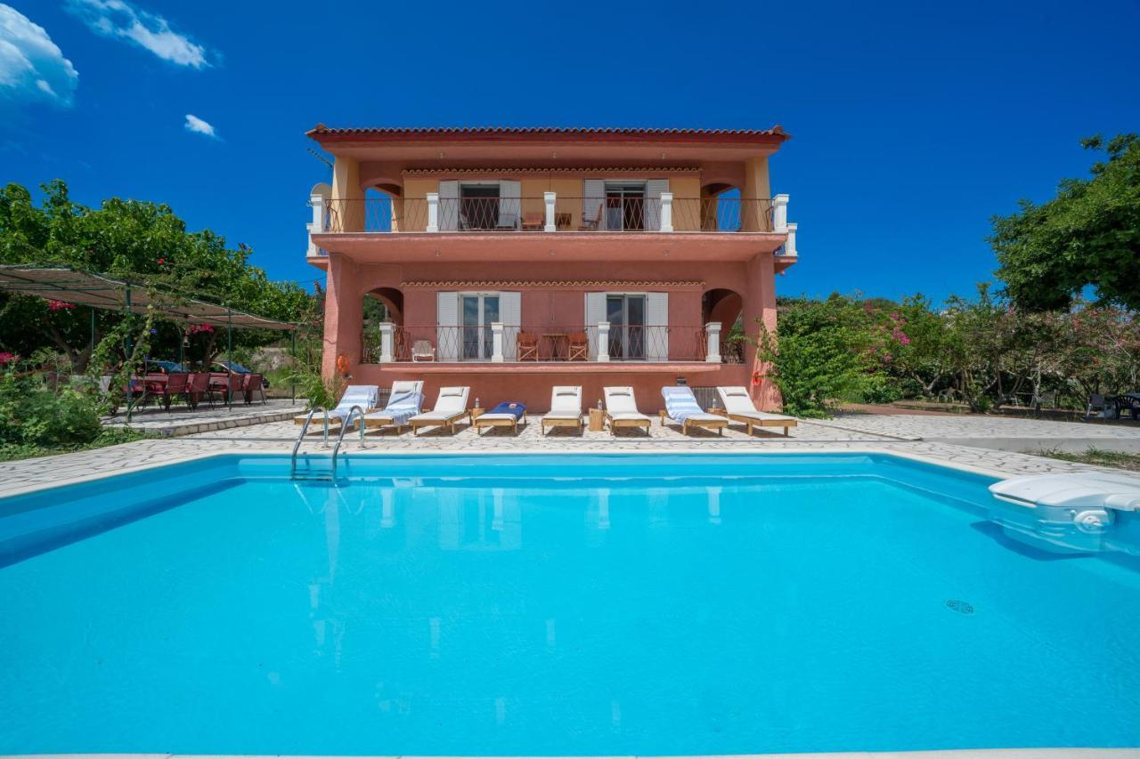 ליקסורי Villa Ostria מראה חיצוני תמונה